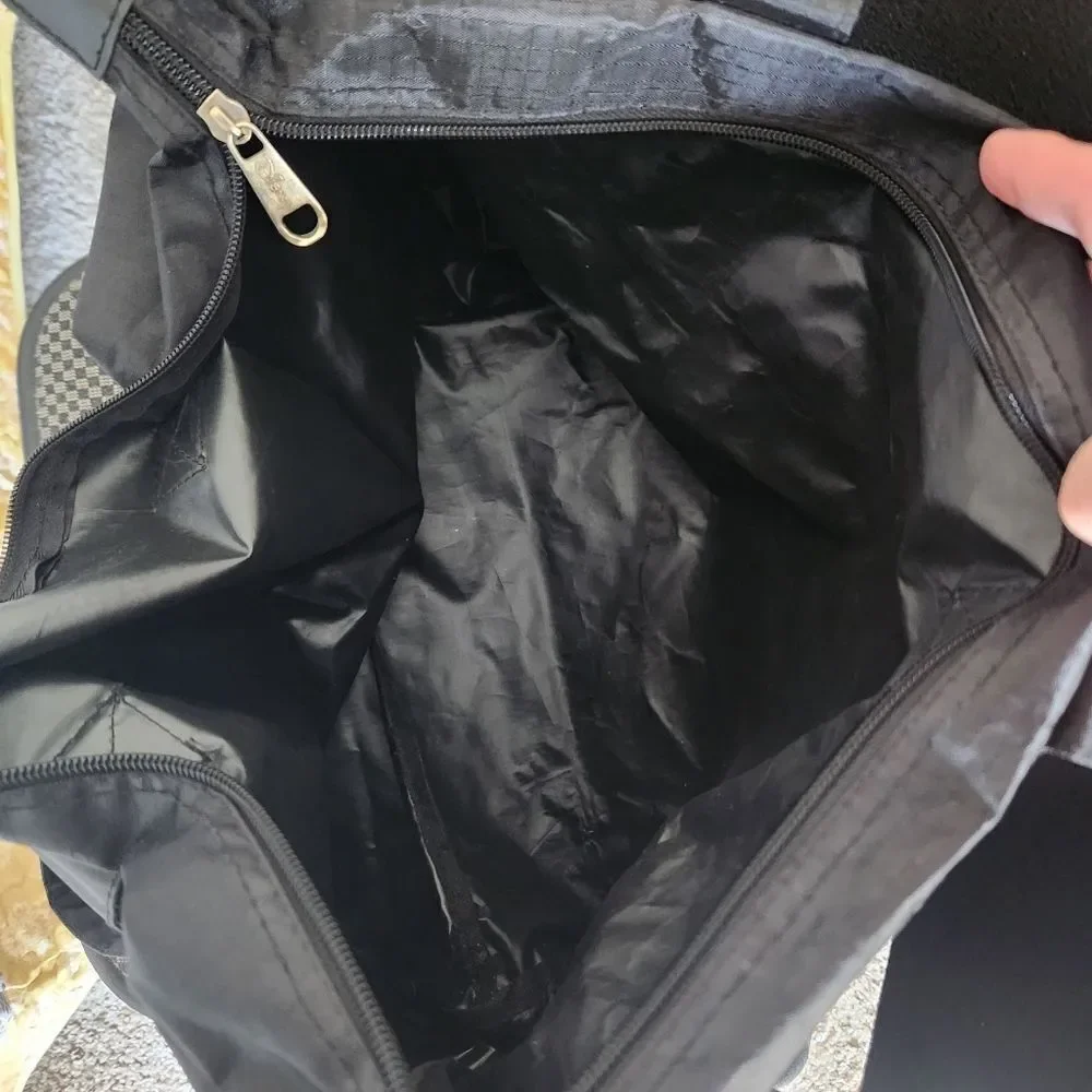 Disney Authentic Park Merchandise Black Tote Mickey Mouse Walt Disney World 71